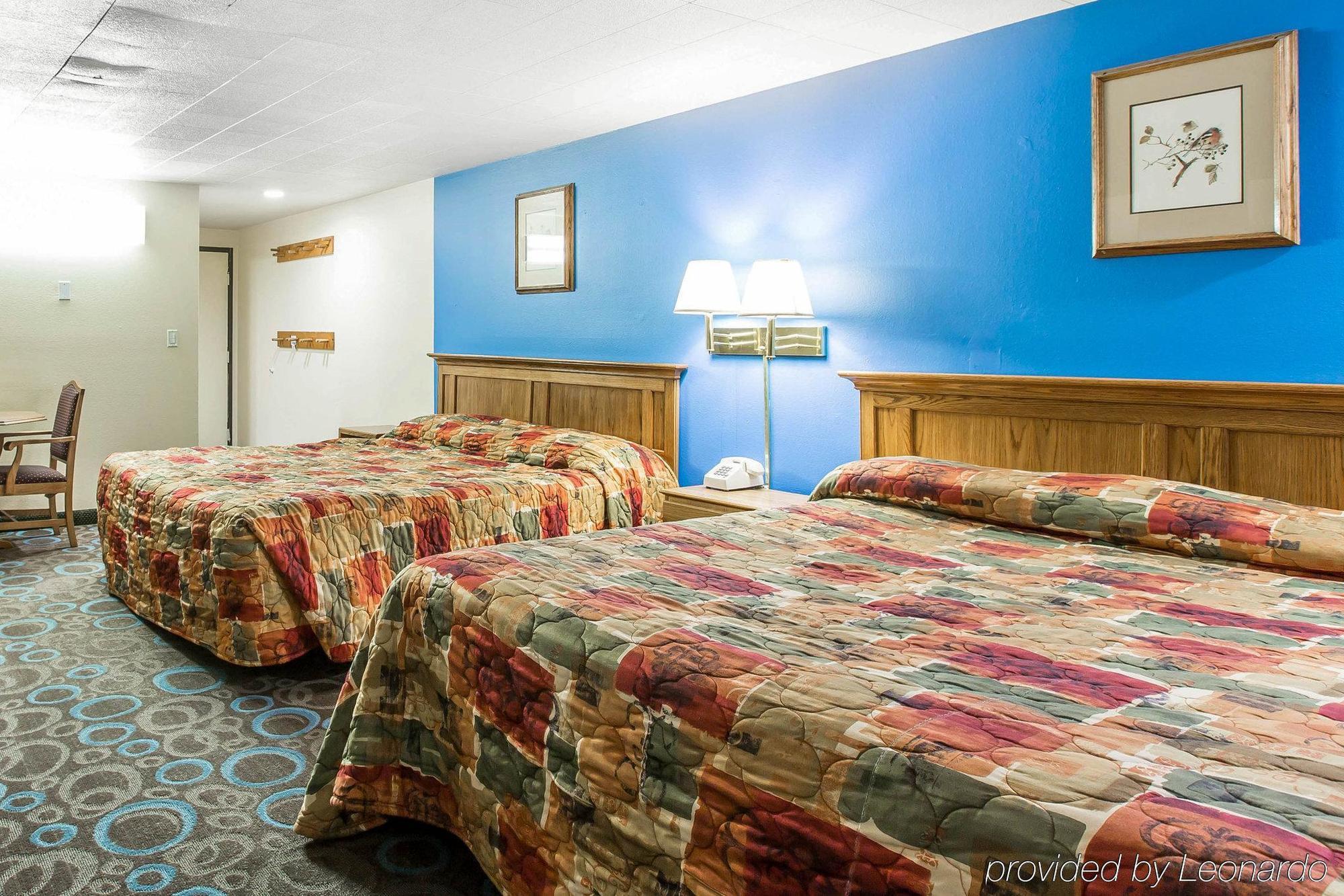 ماموث لاكيس Rodeway Inn Wildwood المظهر الخارجي الصورة