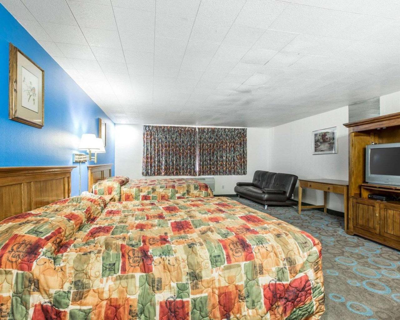 ماموث لاكيس Rodeway Inn Wildwood المظهر الخارجي الصورة