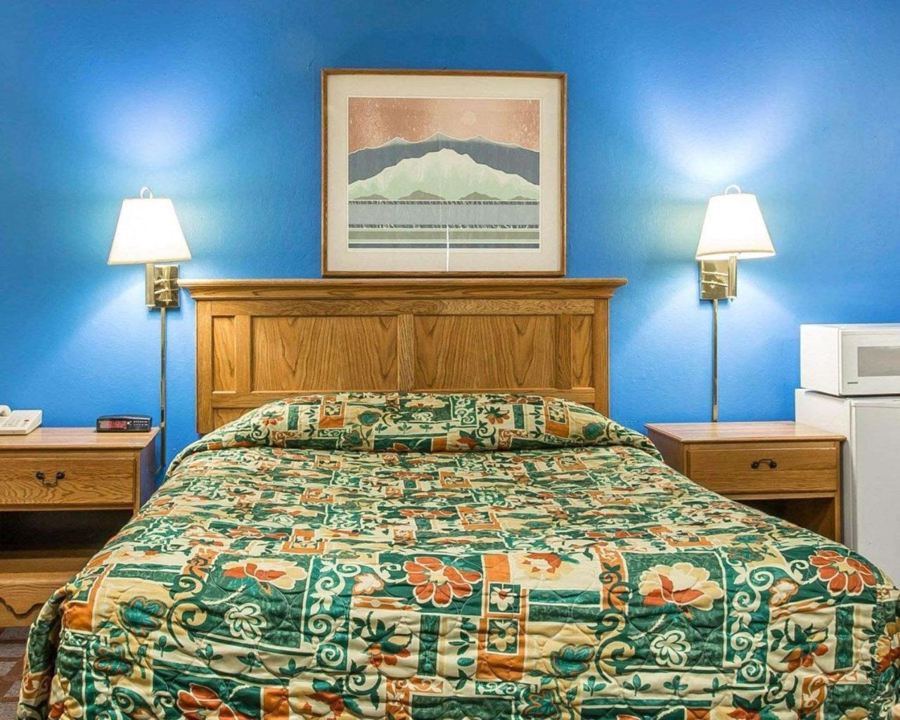 ماموث لاكيس Rodeway Inn Wildwood المظهر الخارجي الصورة