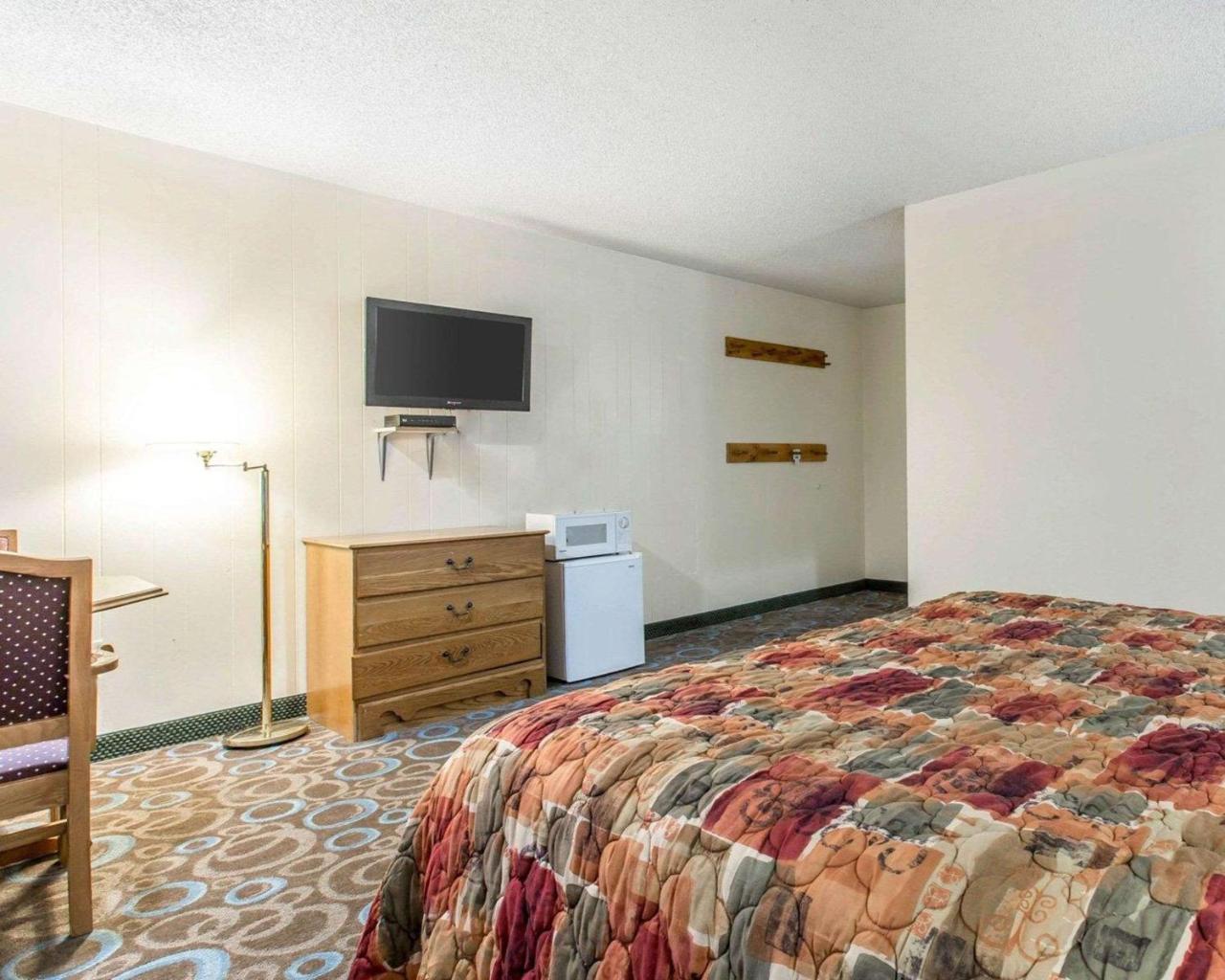 ماموث لاكيس Rodeway Inn Wildwood المظهر الخارجي الصورة